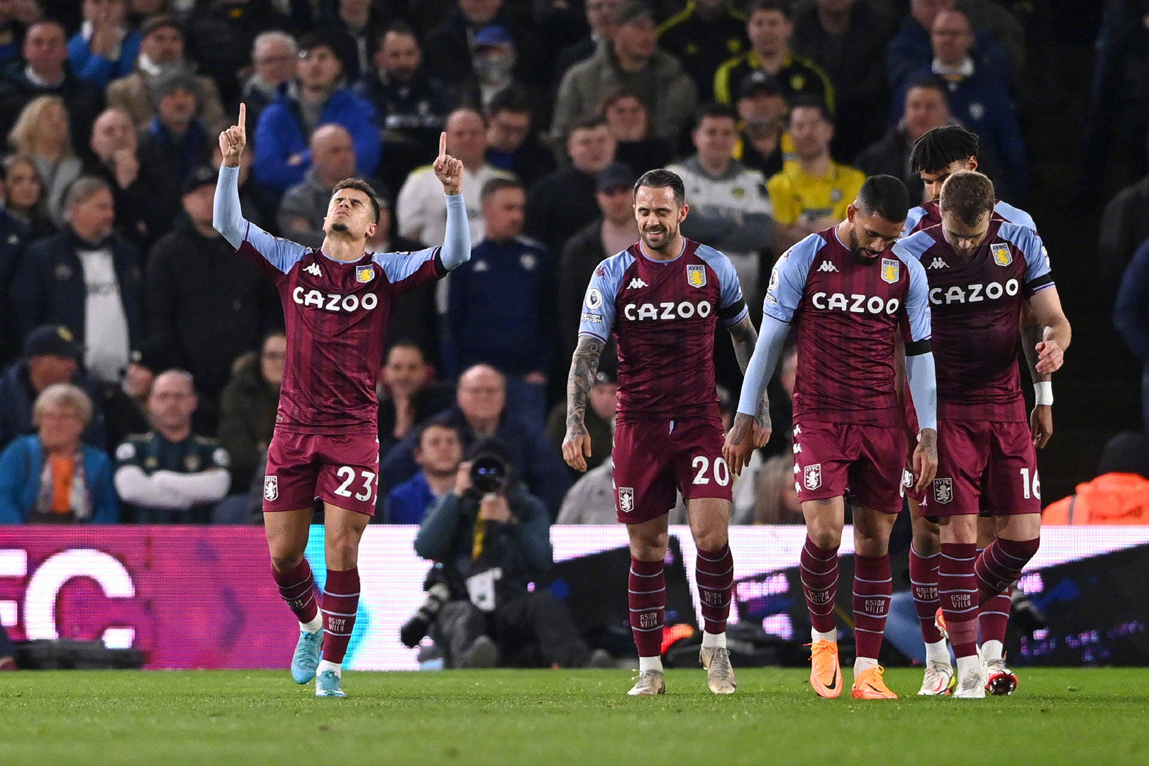 激发球迷热 激发球迷热